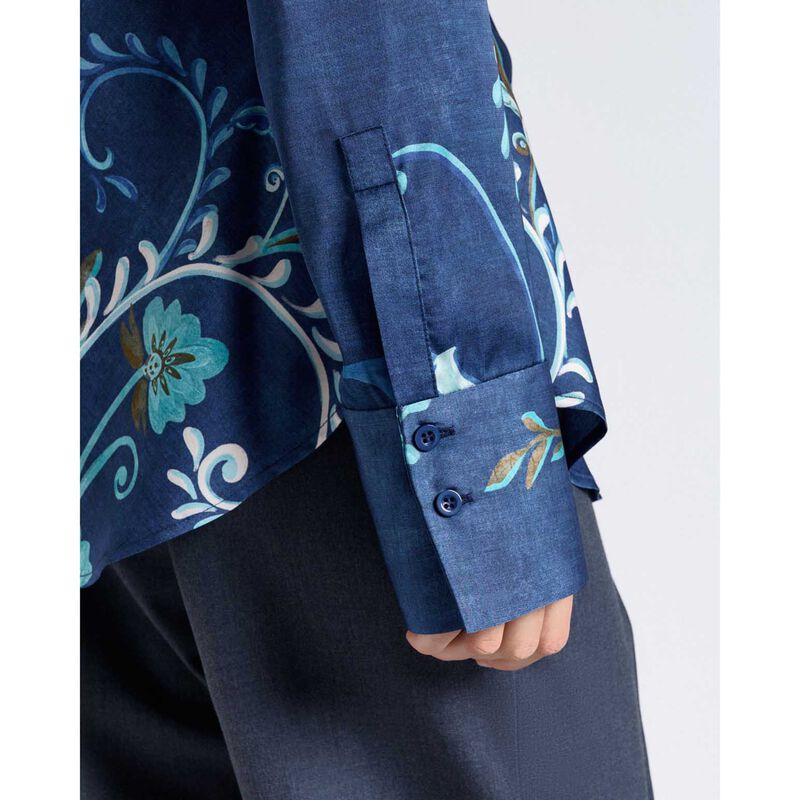 Cue Rococo Bloom Shirt image number 2